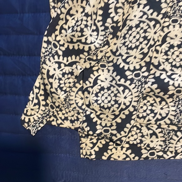 Loft navy white short sleeve blouse - Picture 4 of 6